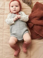 T14-06 Basic peysa/samfella/húfa/sokkar