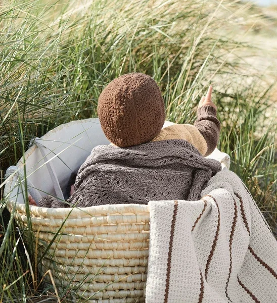 T17-42 Pauls teppi með perlubrugðningu