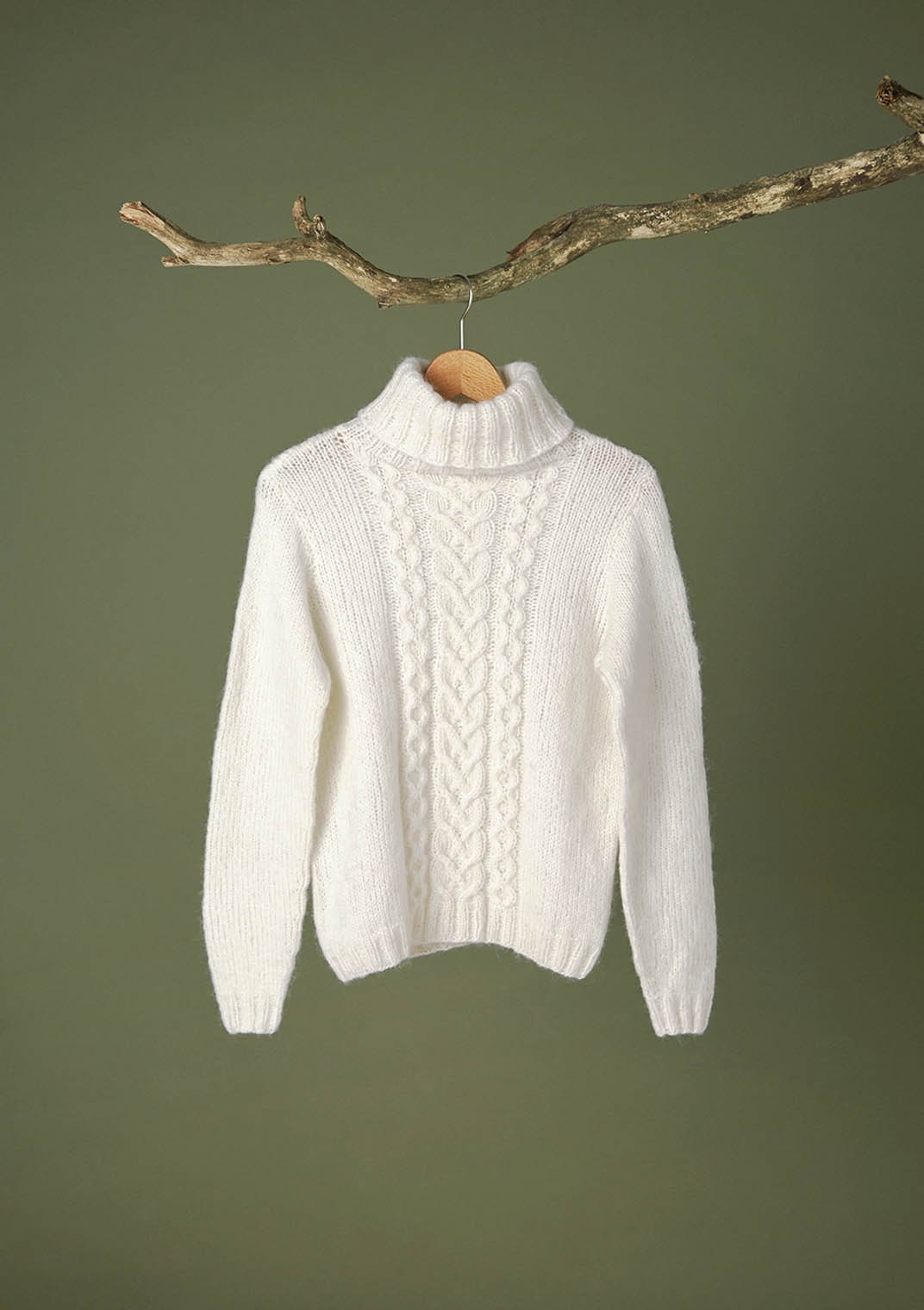 SONJA-MYND.jpg SONJA kaðlapeysa úr De dødes tjern - Image 1