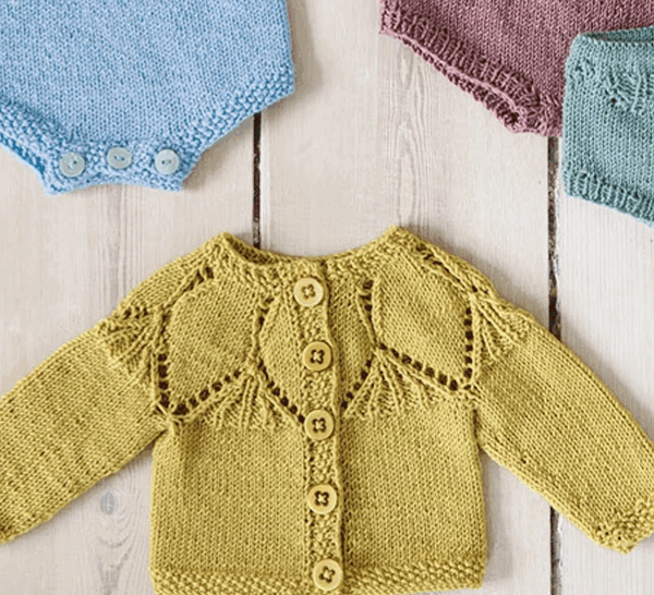 Bláklukku jakkapeysa og bleyjubuxur T11-02